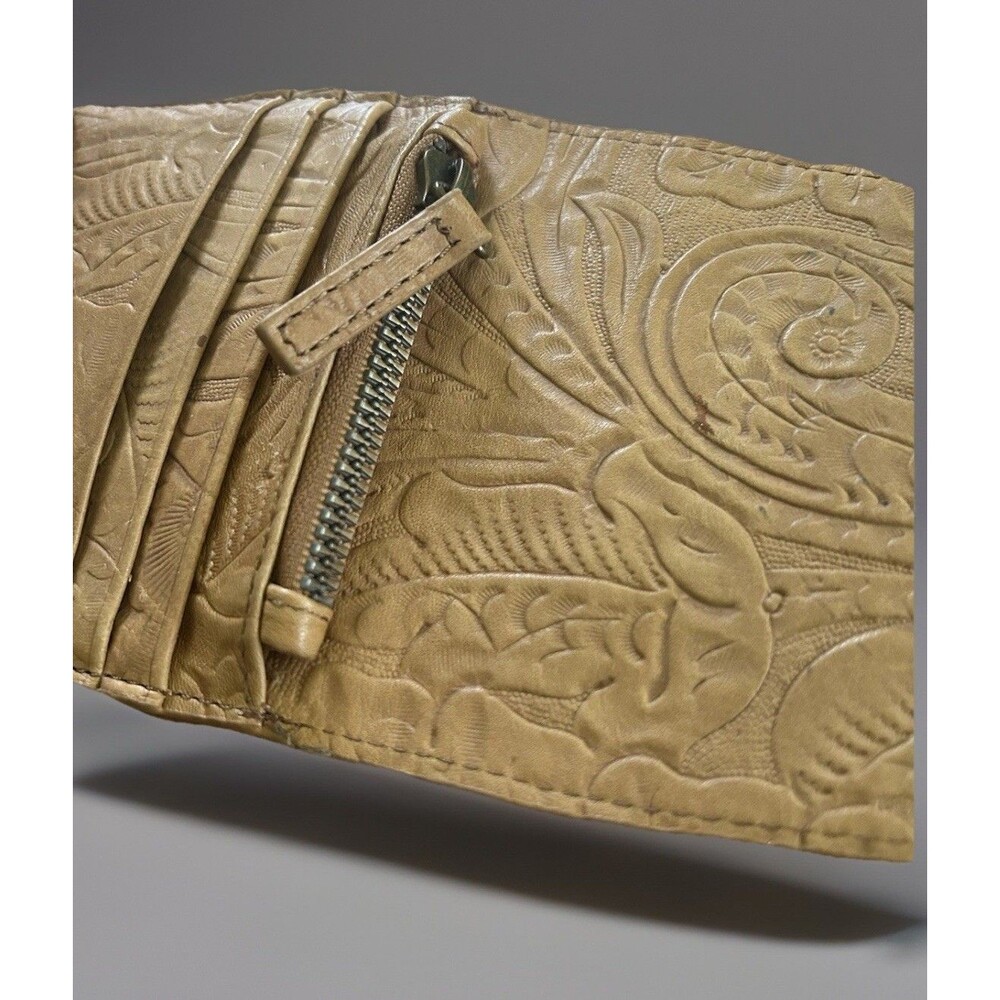 American Leather Co. Veronica Tooled Leather Bifold ID Credit Card Wallet - Picture 6 of 8